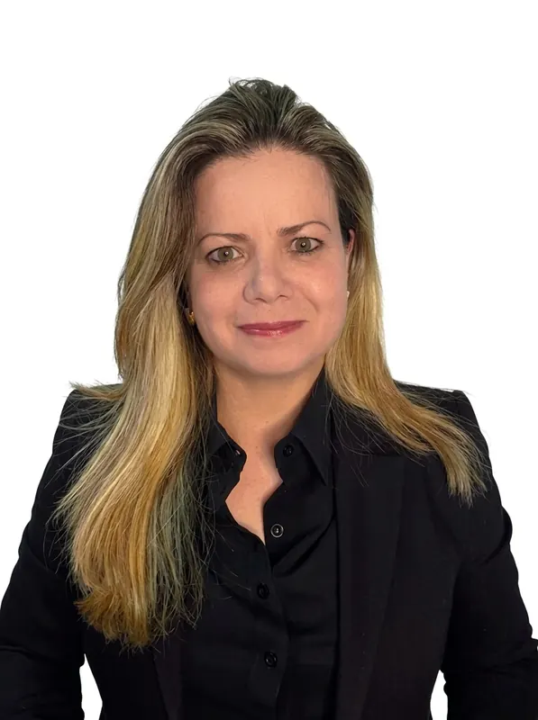 Mônica Queiroz